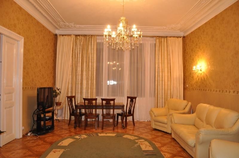 Апартаменты Old Town Apartments Львов-10
